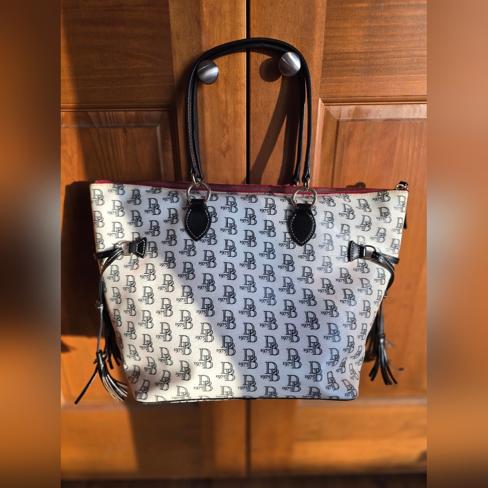 Dooney & Bourke "1975 Signature" Bag